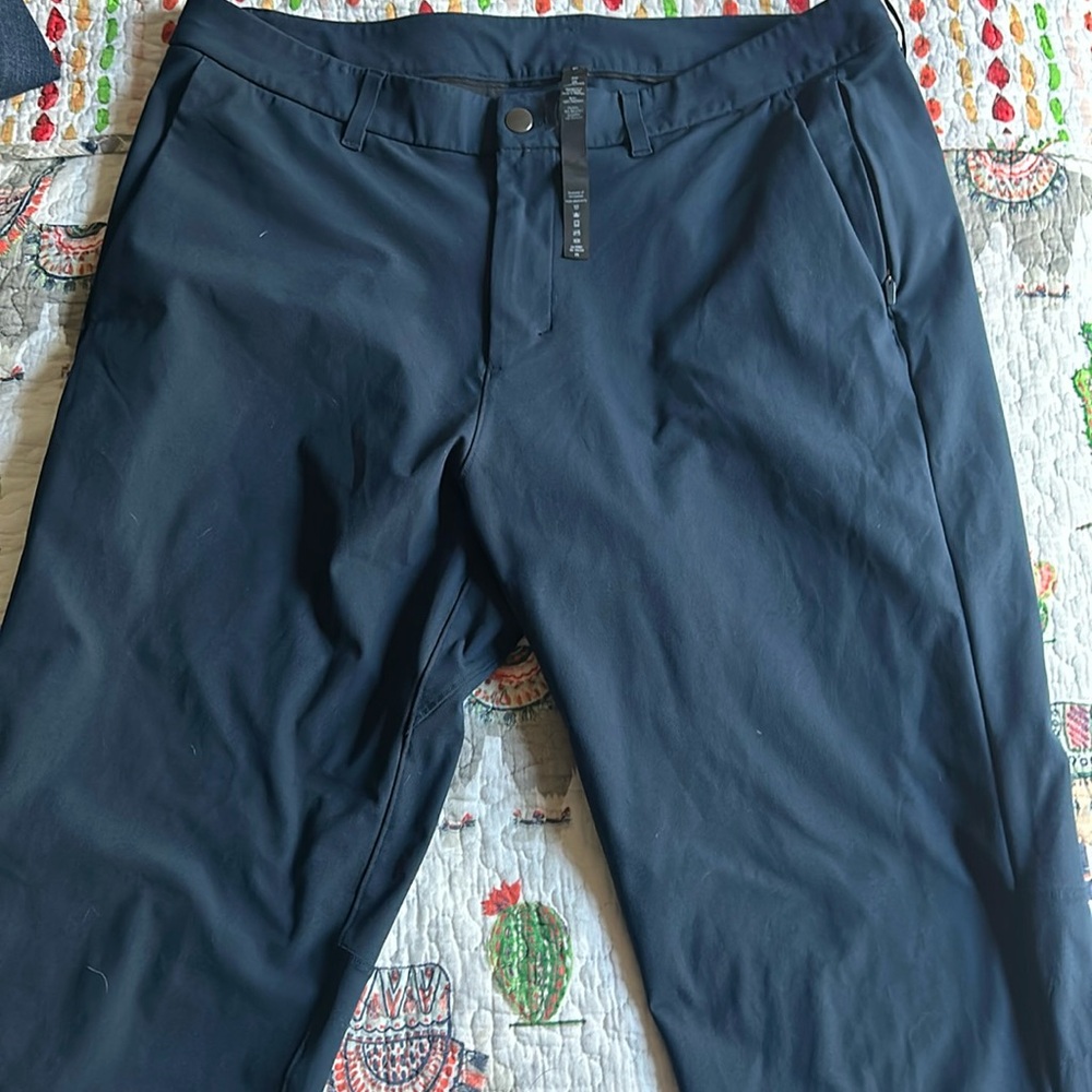 Navy blue men’s Lululemon five pocket pants size 36 performance pants